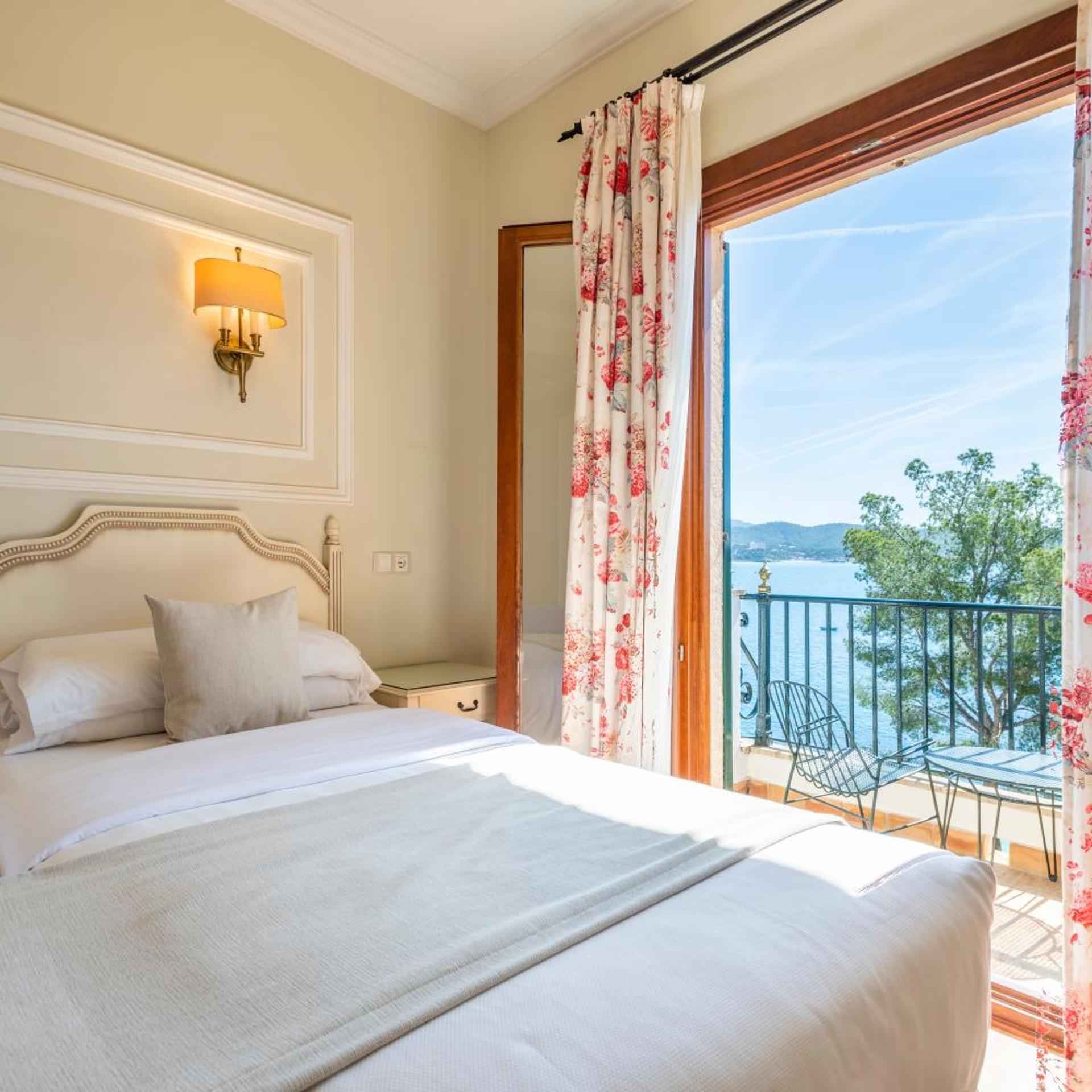 Superior, Double or Twin Bed, Sea Front, Balcony