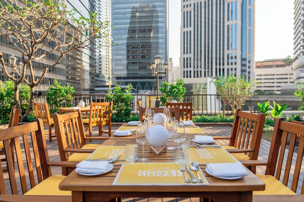 NH Bangkok Sukhumvit Boulevard 50/68