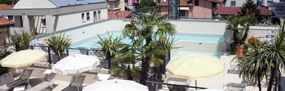 Hotel Eden 55/62