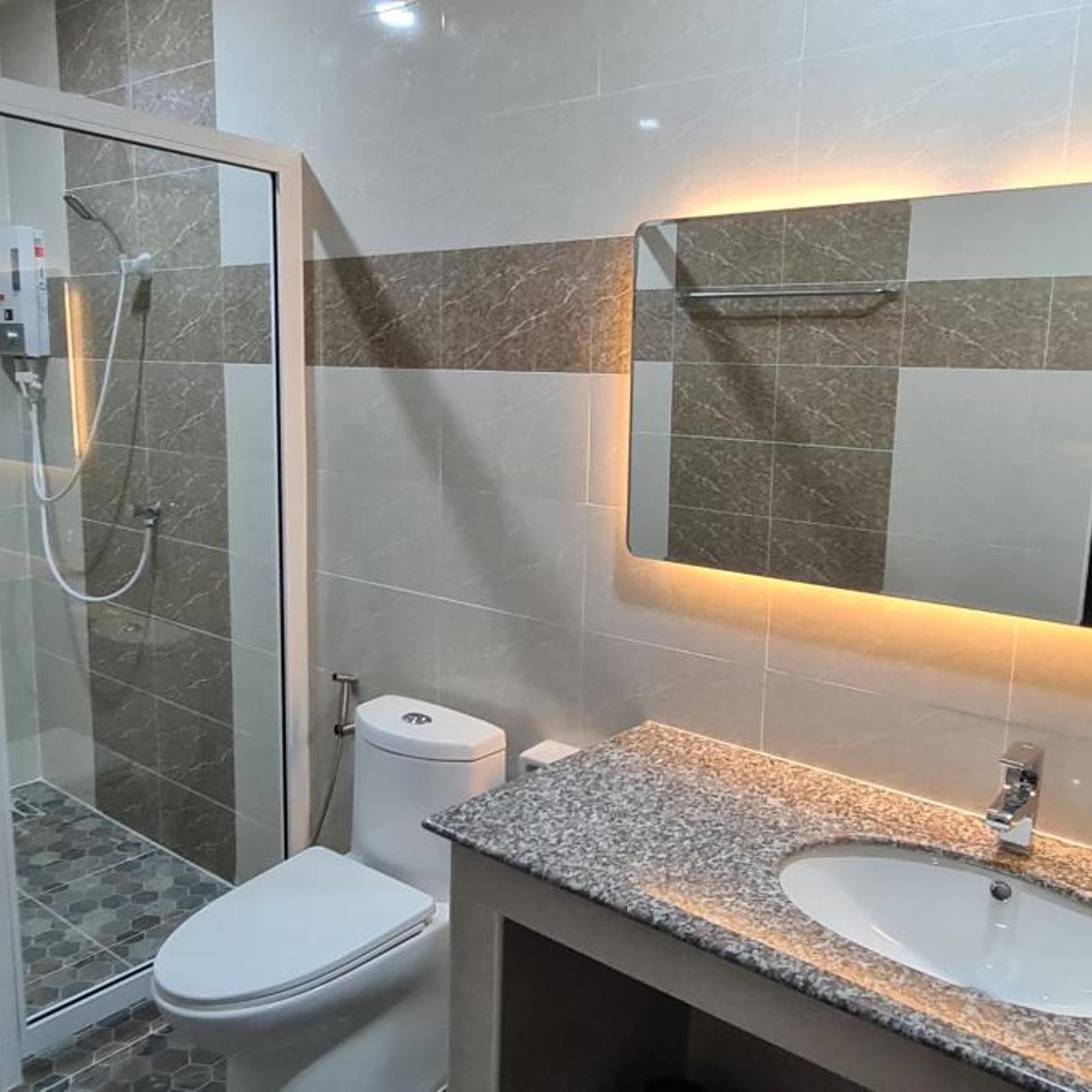 The Room Boutique Hotel 50/50