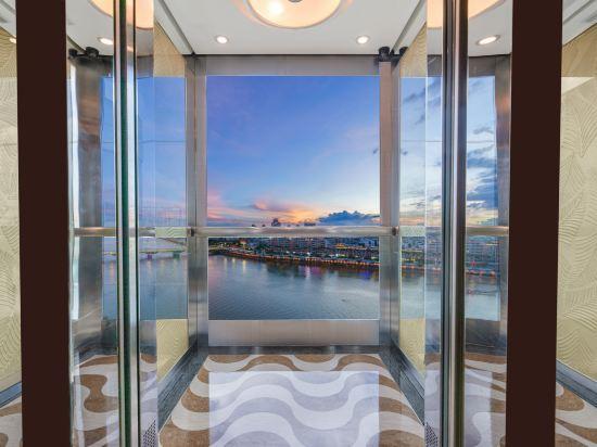 Golden Bay International Hotel 12/21