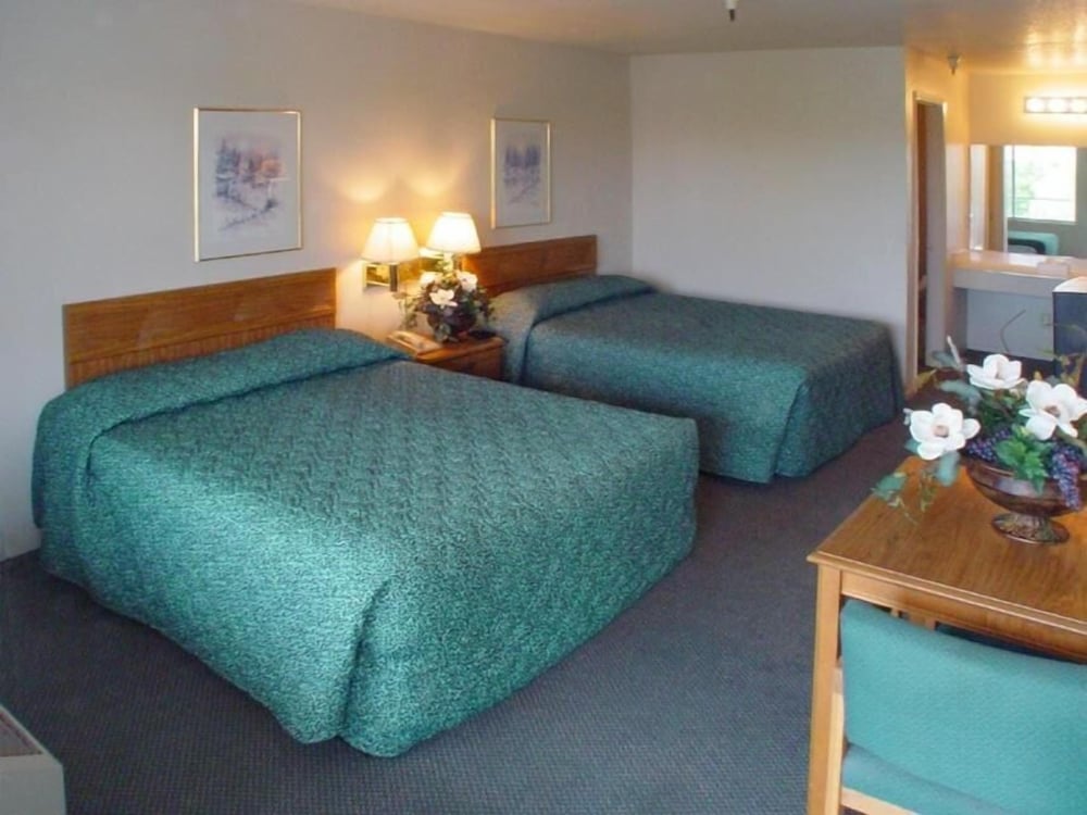 Applegate Inn 25/35