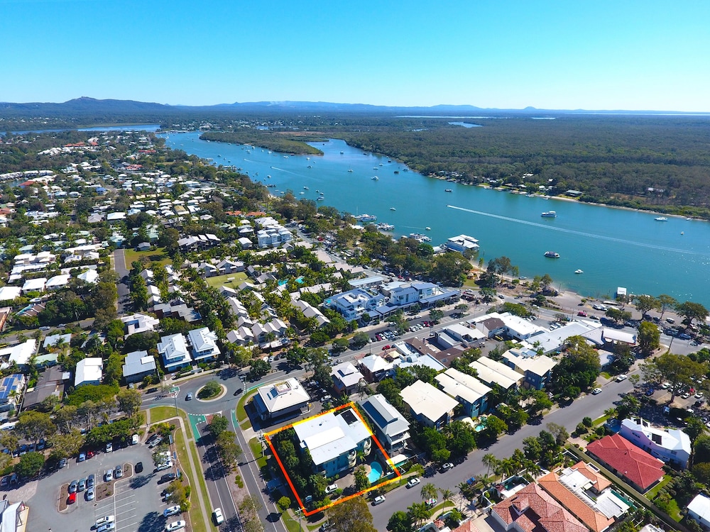 NOOSA RIVER SANDY SHORES 59/65