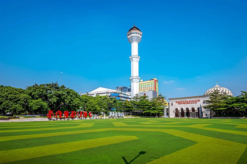 Pia Hotel Bandung 32/34