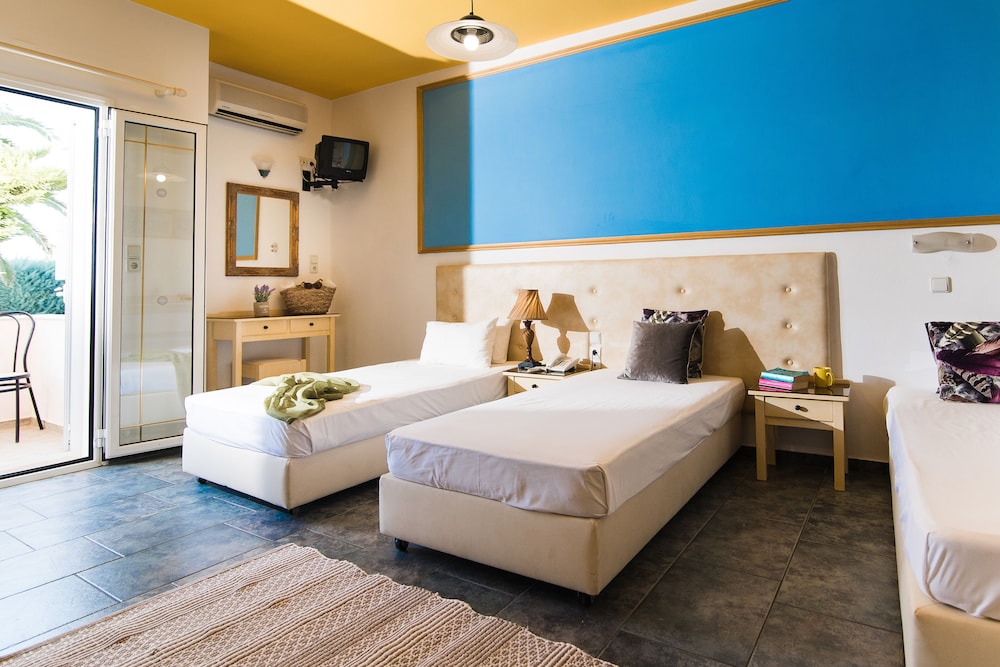 Yiannis Manos Hotel Resort 17/50