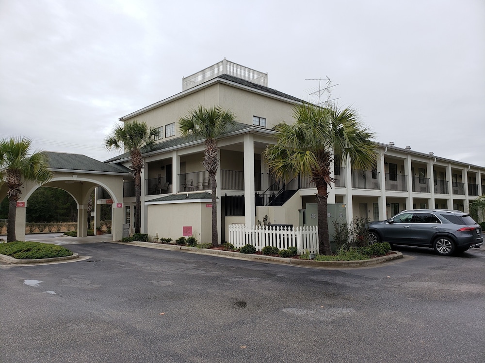 Peach Tree Inn 42/48