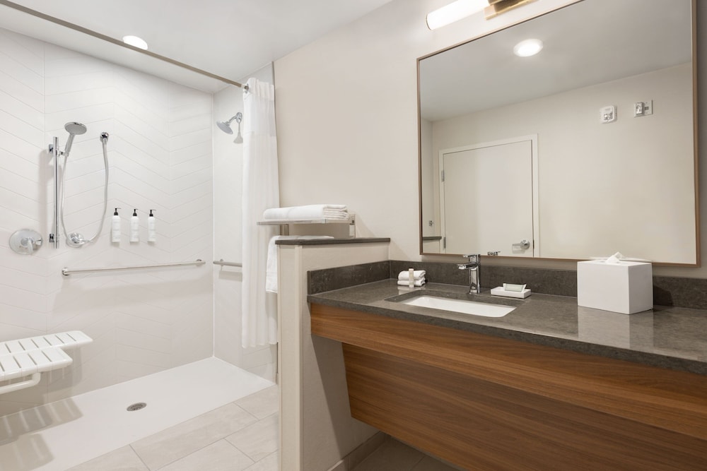 Fairfield Inn & Suites By Marriott Rockaway 28/28
