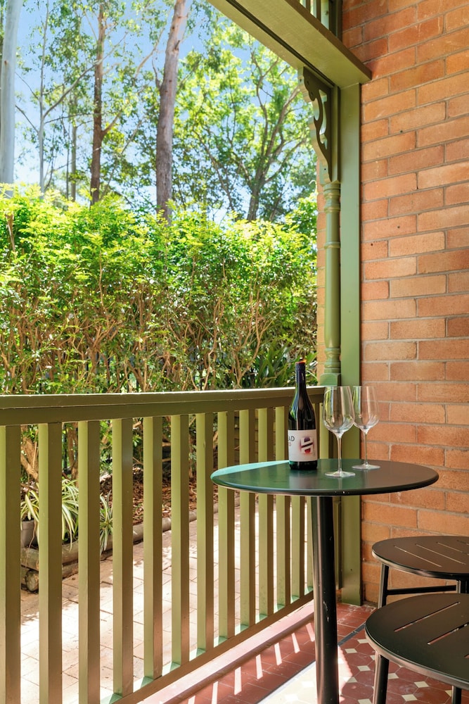 The Charrington Boutique Hotel 49/58