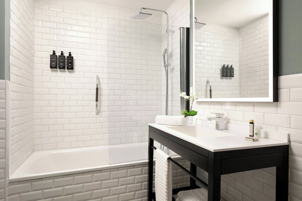 Duo Milan Porta Nuova a Tribute Portfolio Hotel (ex Four Points by Sheraton Milan Center) 48/50