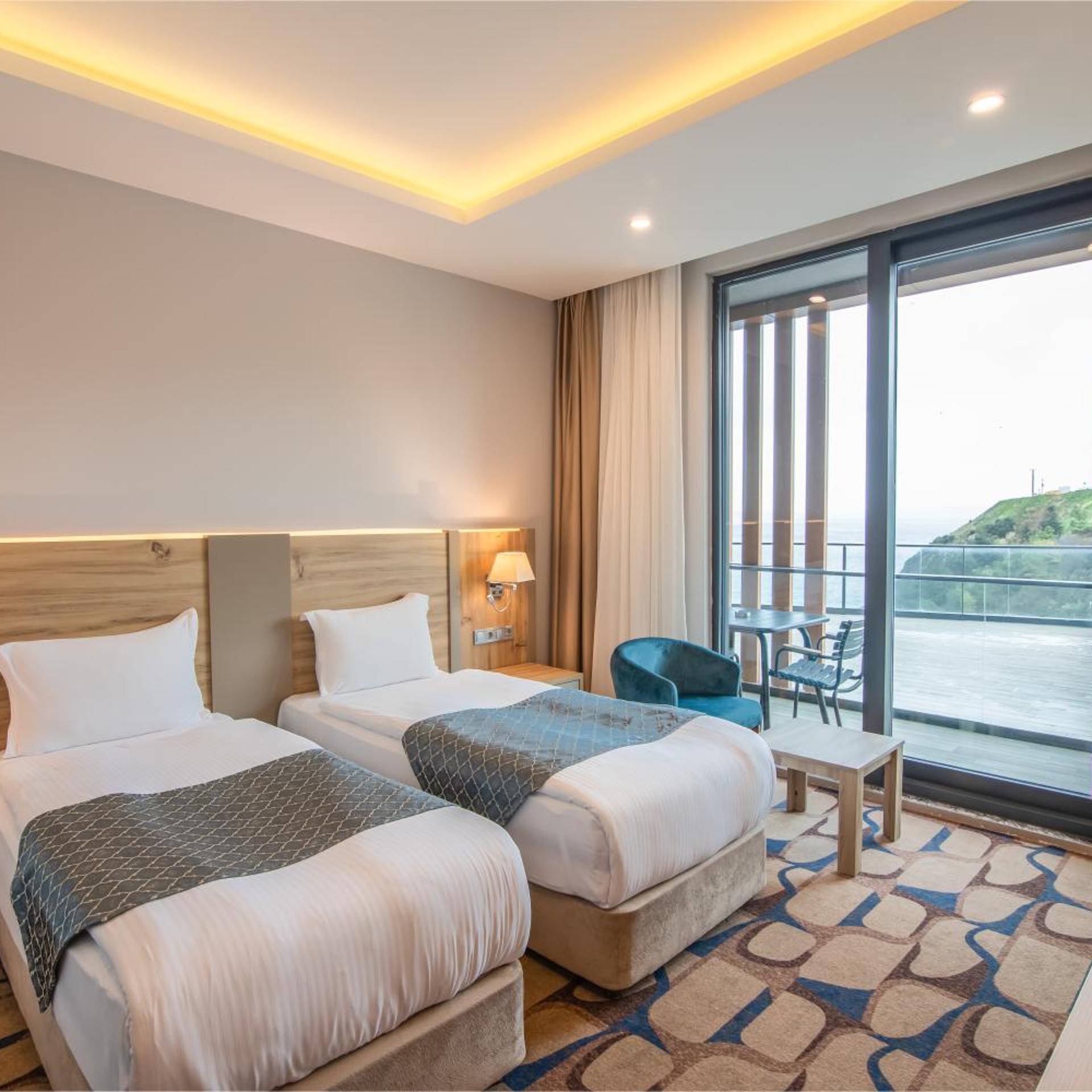 Deluxe, Double or Twin Bed, Sea View