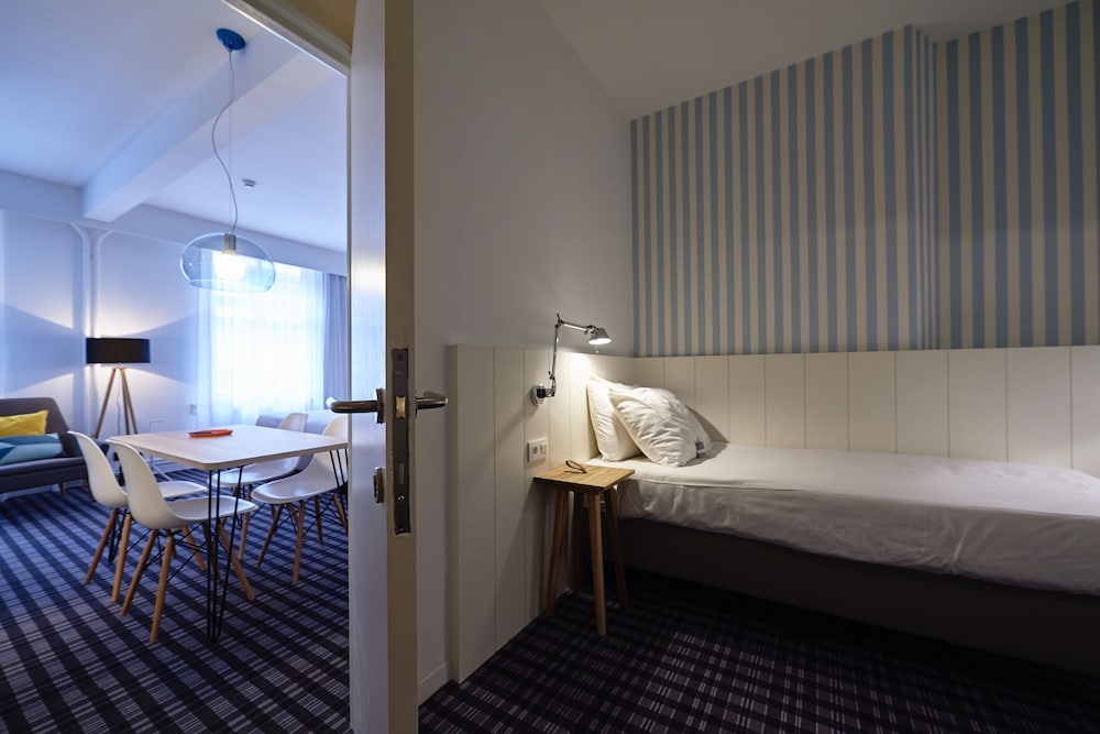 شقة عائلية بسرير مزدوج وسريرين منفصلين بمطبخ، Leopold Hotel Ostend 2/2