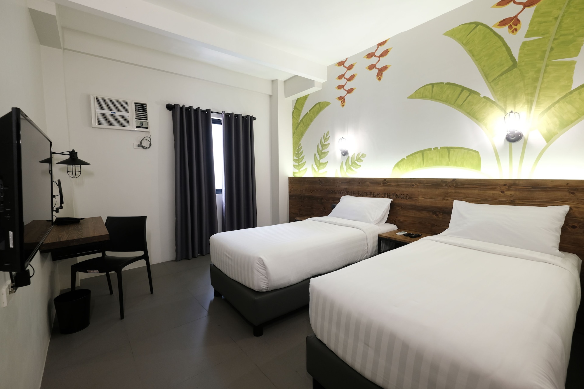 غرفة ديلوكس بسريرين منفصلين، U Hotels Makati 4/10