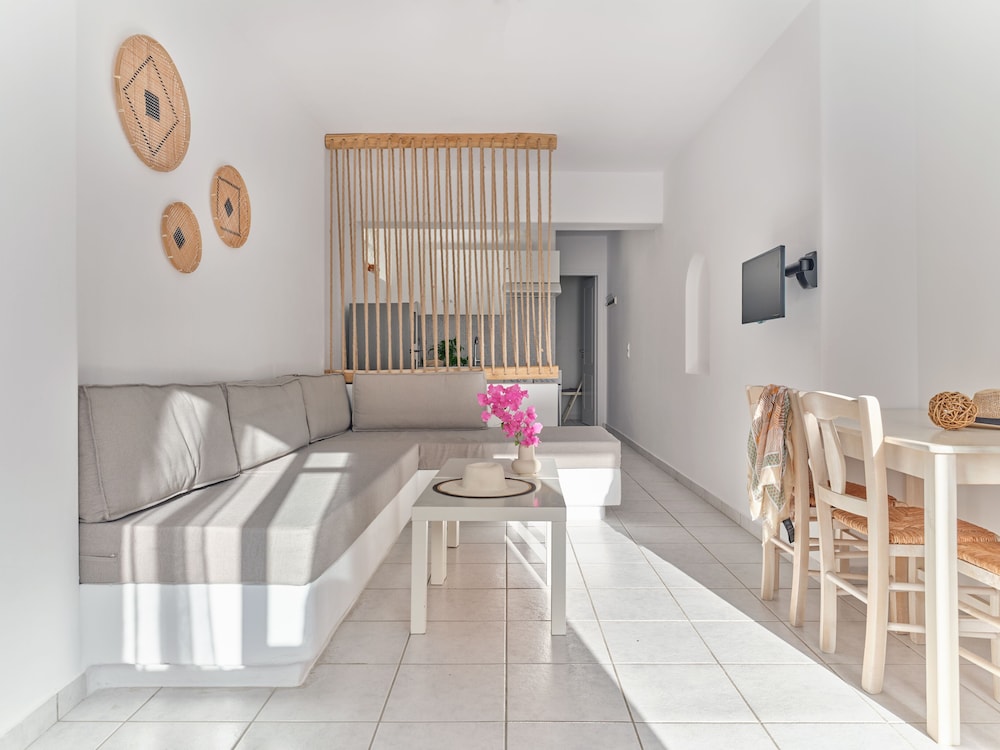 Cleopatra Homes 30/50