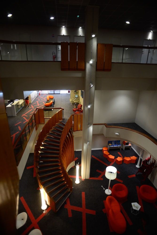 Ibis Styles Poitiers Centre 43/49