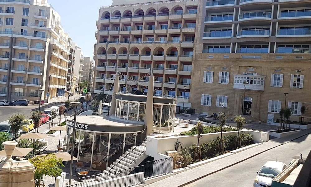 Roma Hotel 2/34