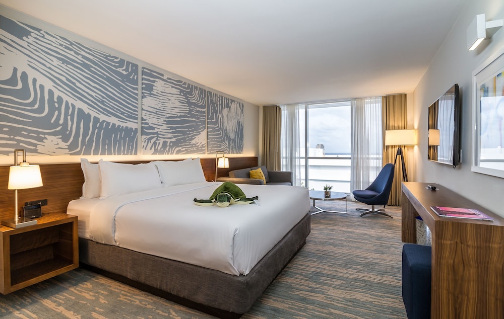 B Ocean Resort Fort Lauderdale 6/50