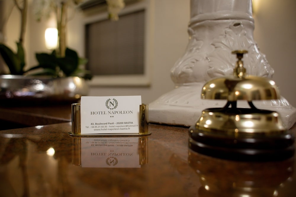 Hotel Napoleon 12/30