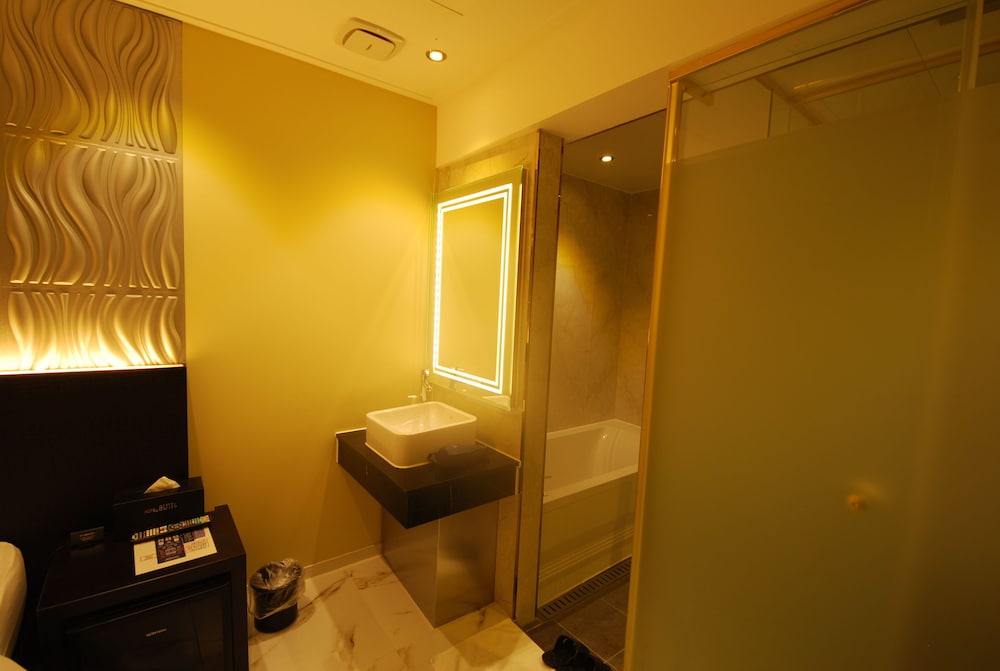 Hotel Buti 26/43