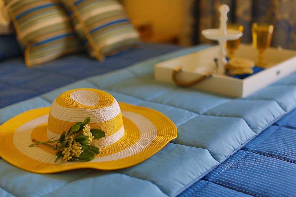 Dolphin Bay Seaside Resort & Suites 43/74