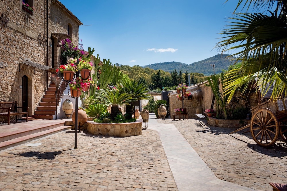 Vecchia Masseria 56/65