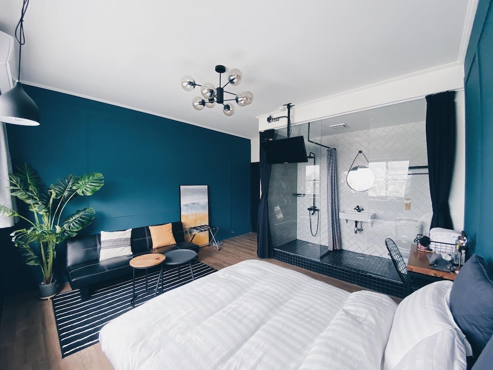 The Gatsby Apartment 14/25