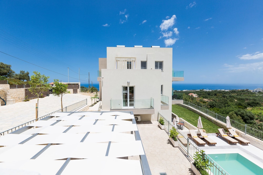 Vigla Suites 27/58