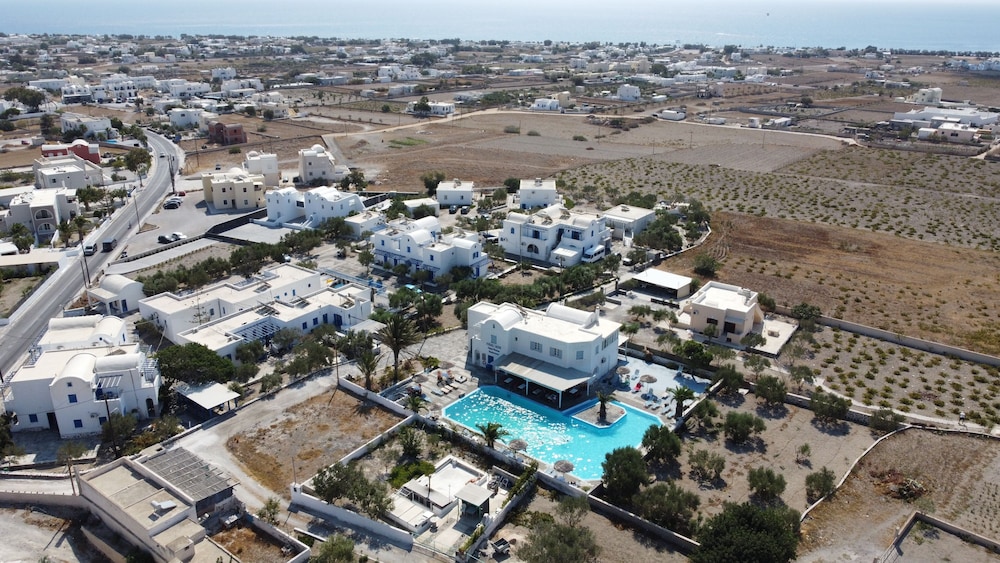 PERISSA HOTEL 43/50