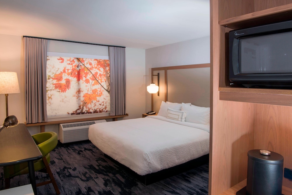 Fairfield Inn & Suites by Marriott Brooksville Suncoast Parkway 13/56