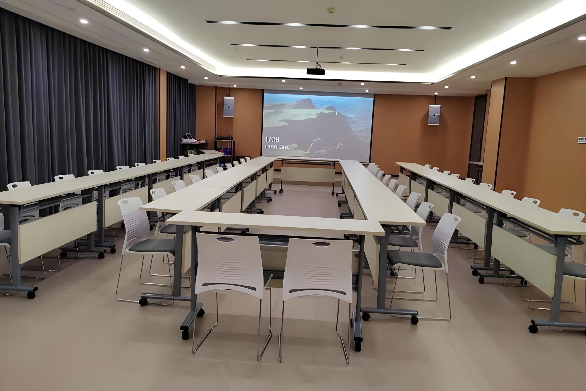 Home Inn Plus (Hangzhou West Lake lakeside Wushan Plaza Hefang Street store) 36/40