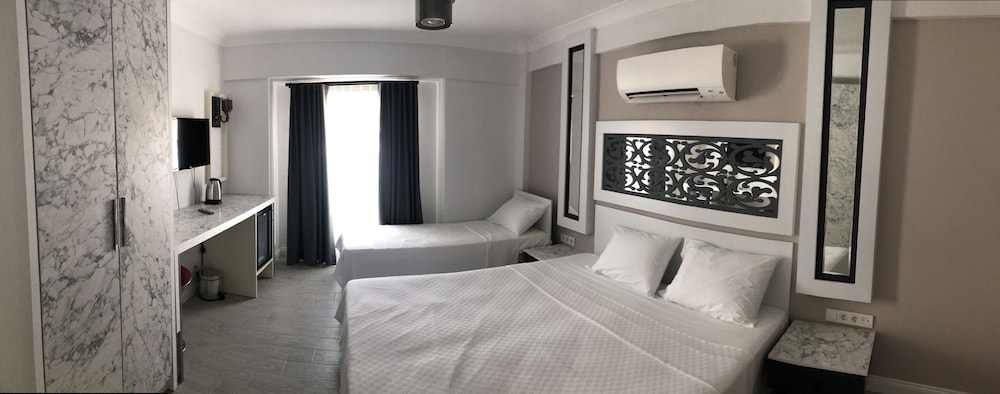 Del Mar Hotel 17/43