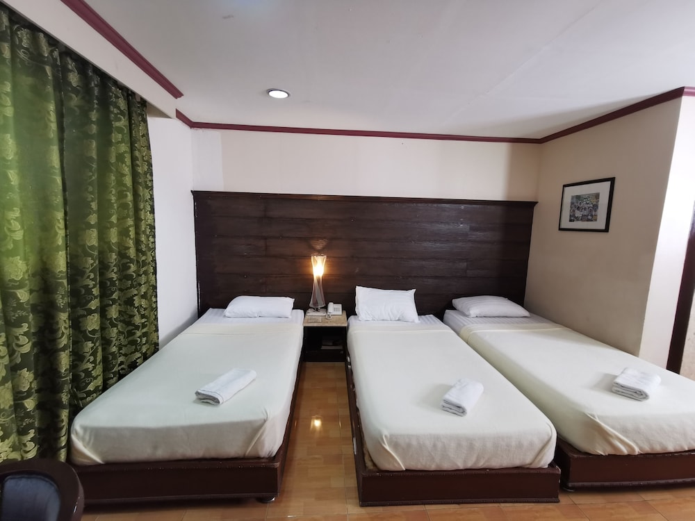 Cebu Hilltop Hotel 33/54