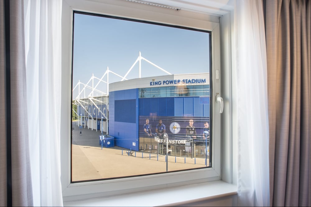 HOLIDAY INN EXPRESS LEICESTER CITY 15/58