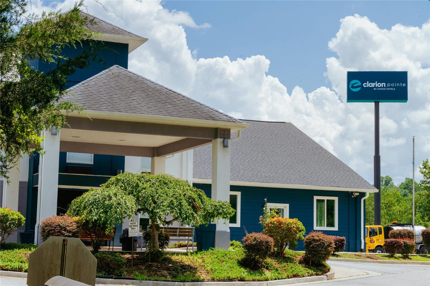 Clarion Pointe - Dillard near Blue Ridge Mountains 2/22