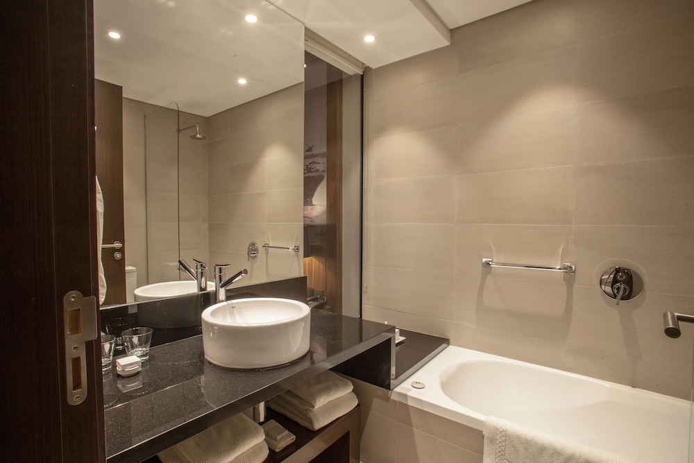 PUERTO NORTE DESIGN HOTEL 9/63