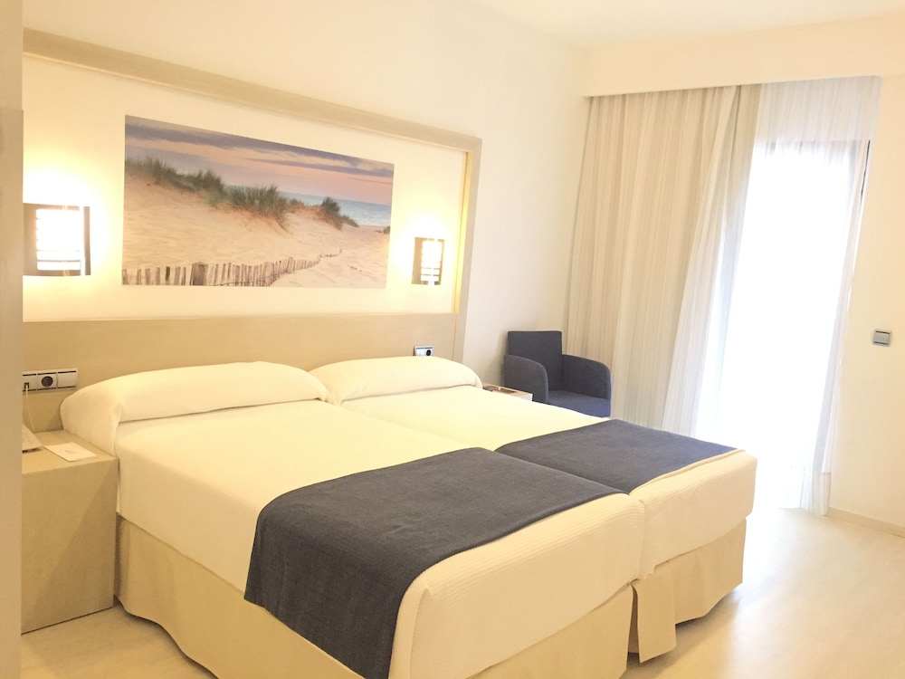 Hotel Spa Cadiz Plaza 13/70