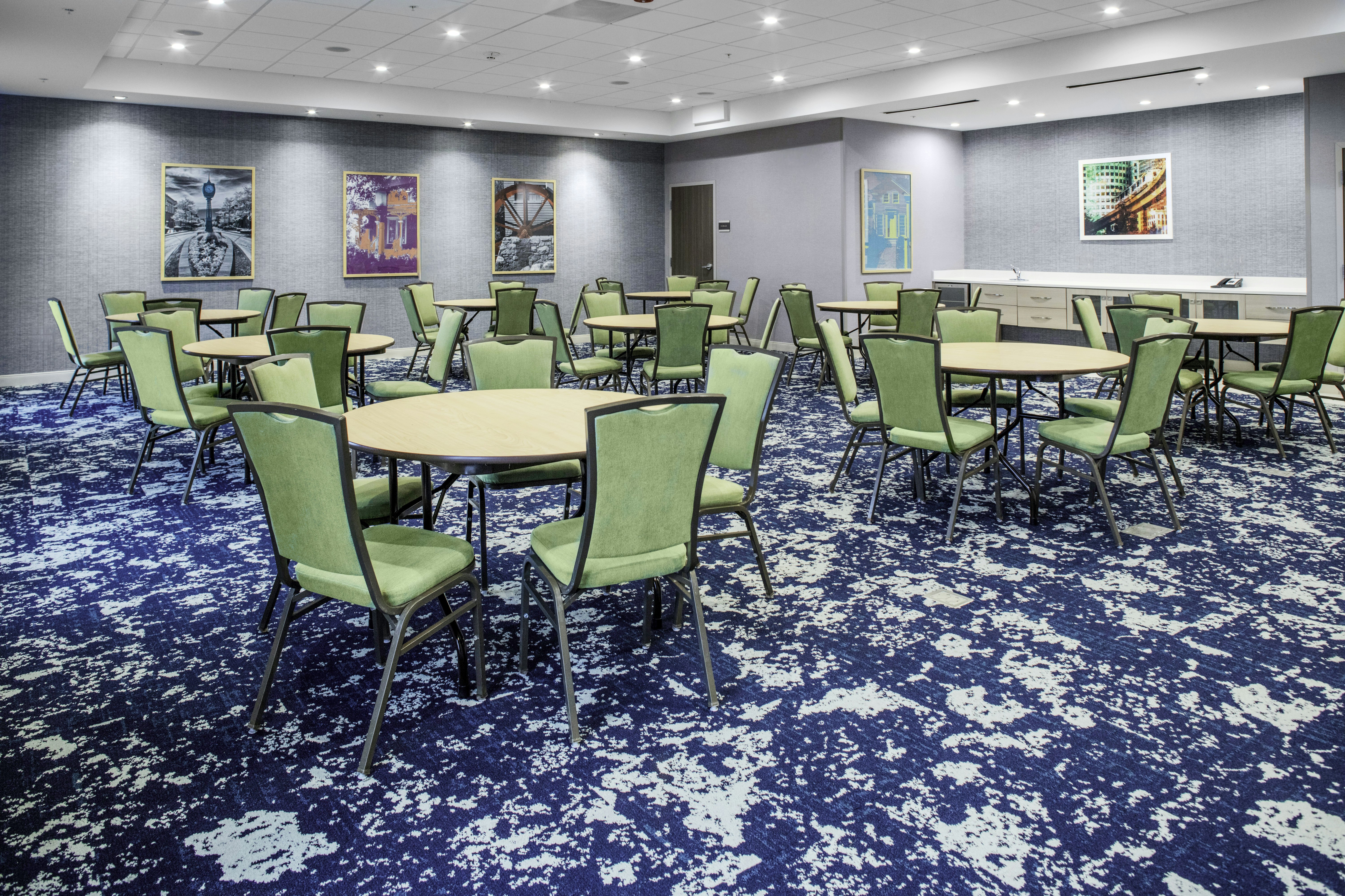 Home2 Suites by Hilton Northville Detroit 17/18