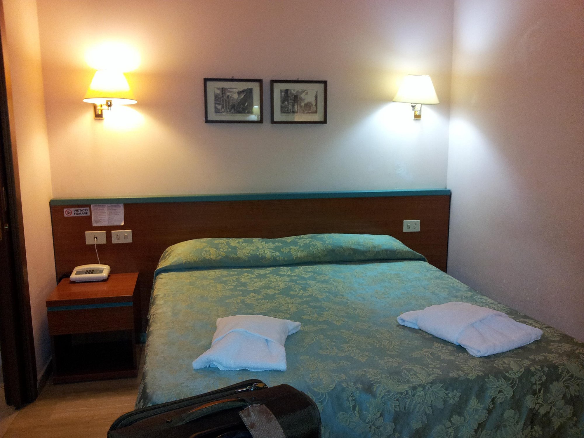 Hotel Center 2 12/21