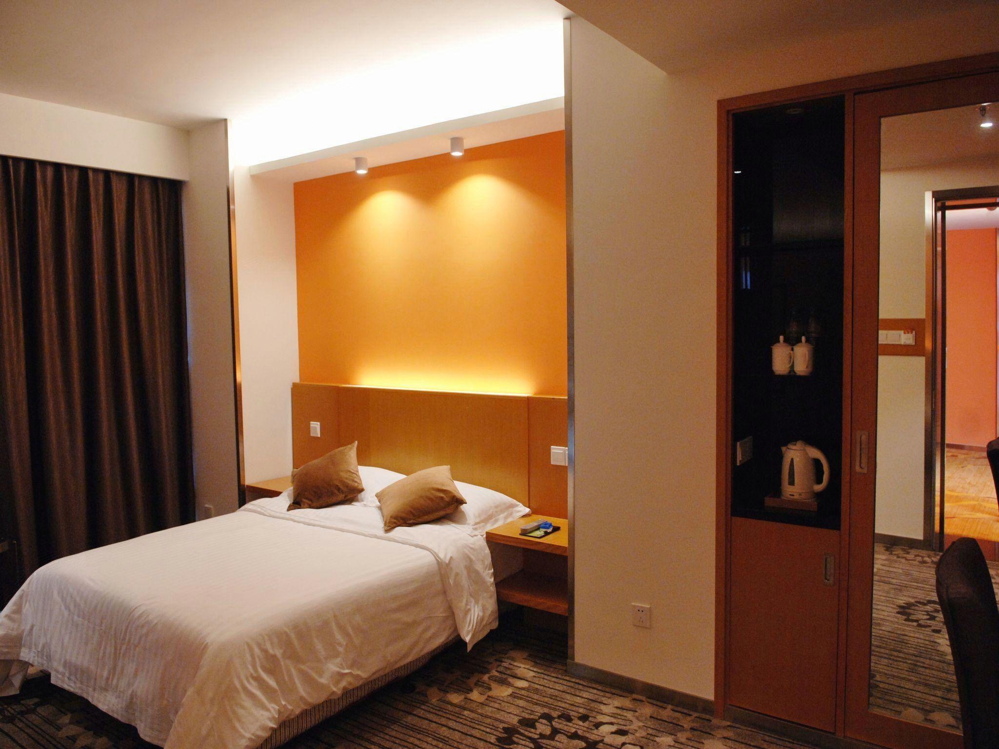 Room, Double Bed, South Wing
