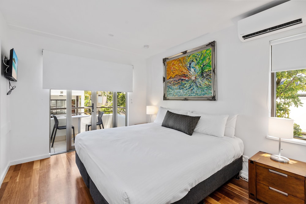 2 BEDROOMS, APARTMENT