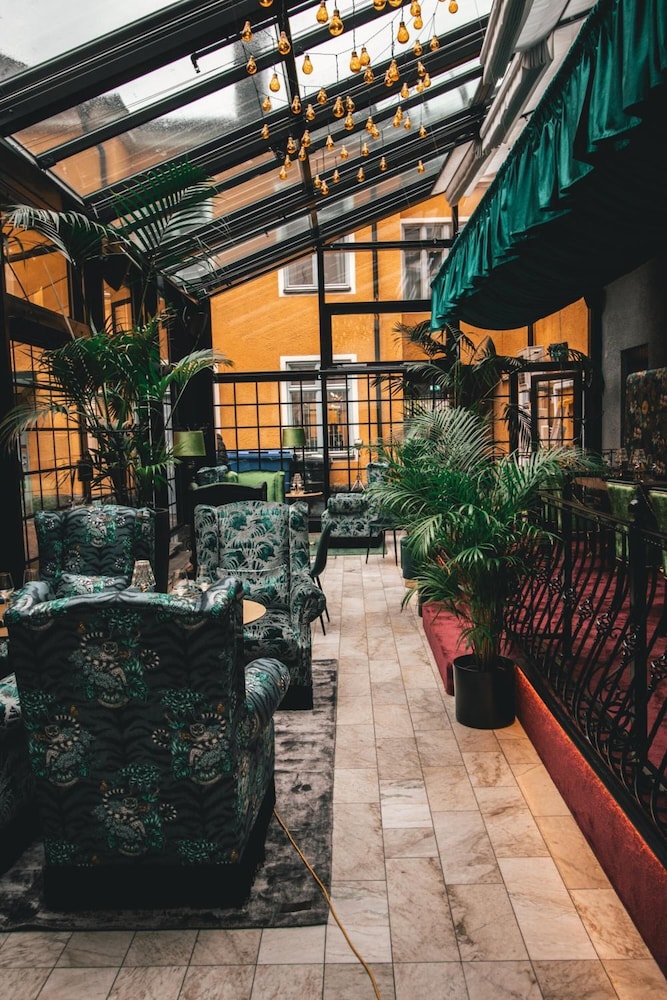 Mojo Hotell 3/50