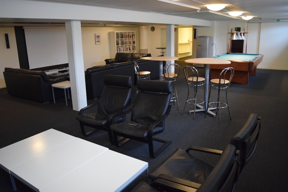 Hotell Hässlö 23/33