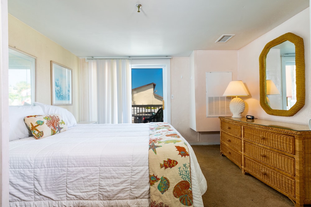 Grand Shores West 22/72