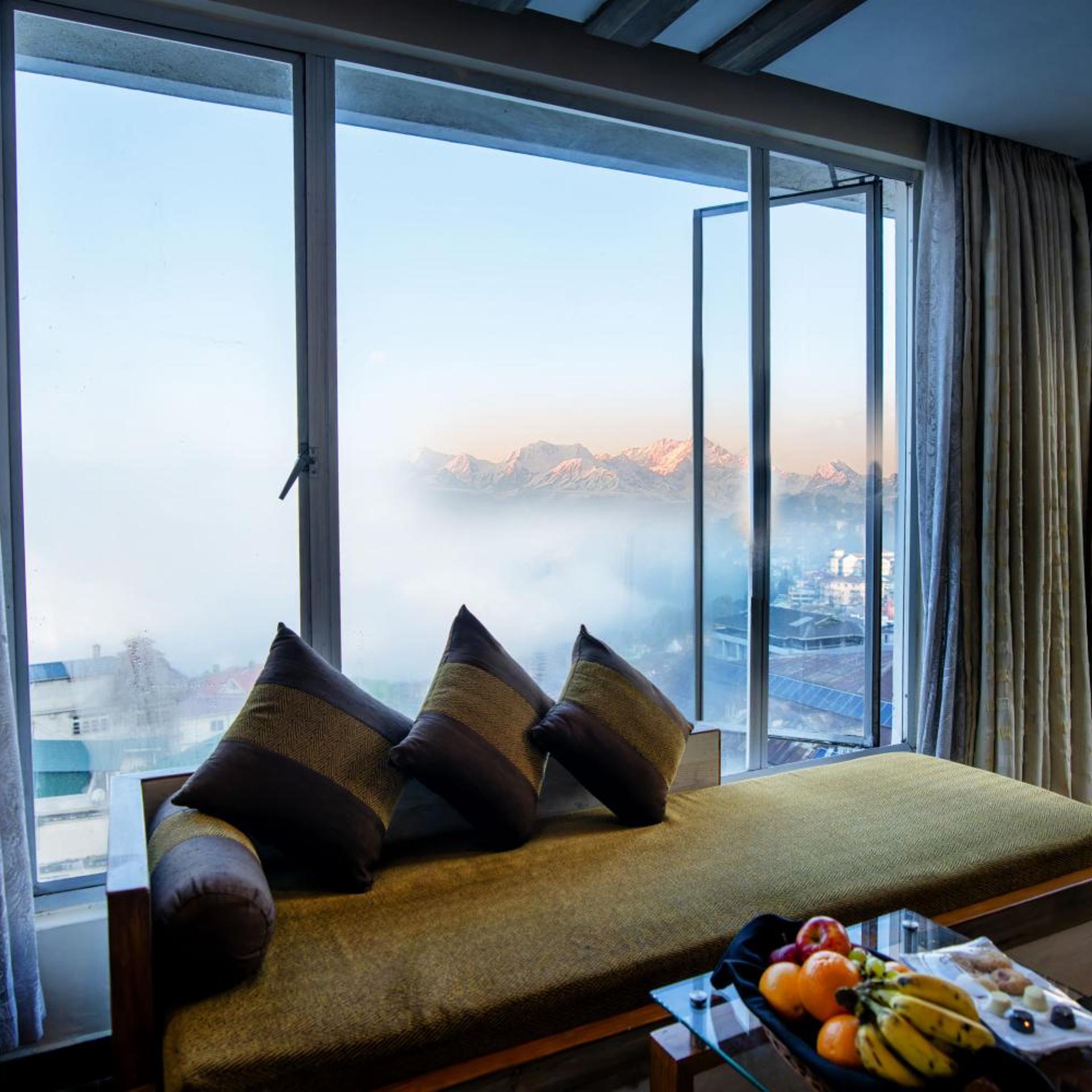 Viceroy Hotel 42/53