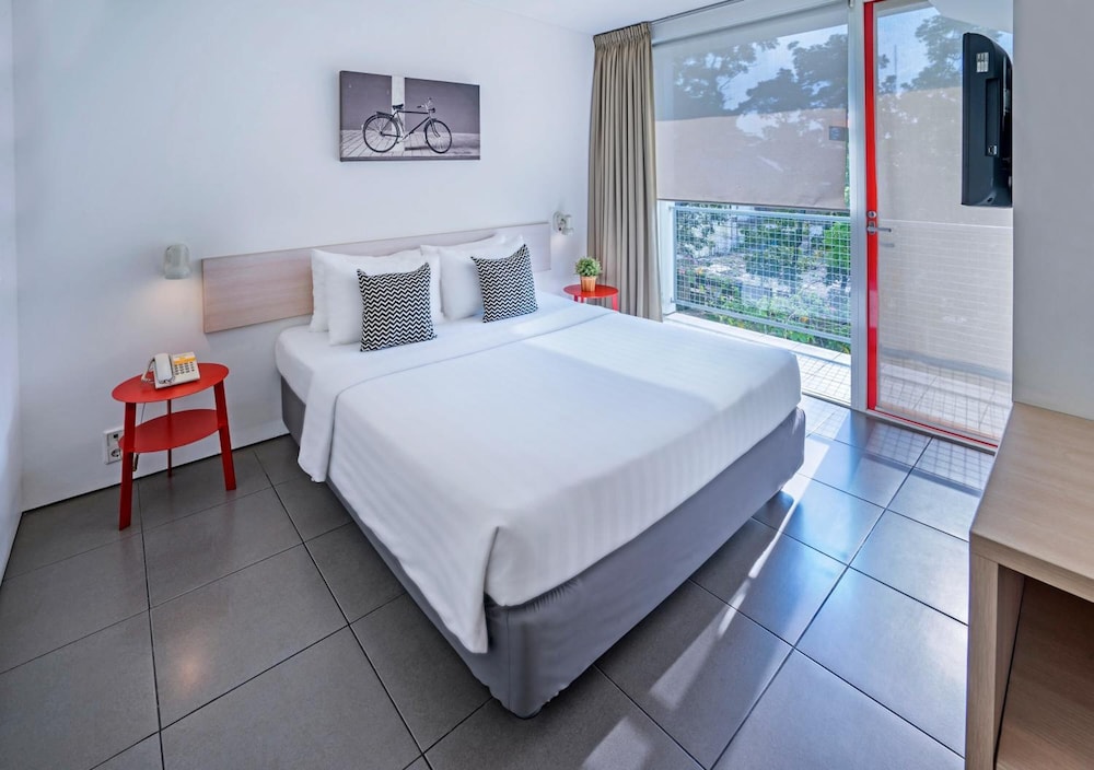 Malaka Hotel 32/72