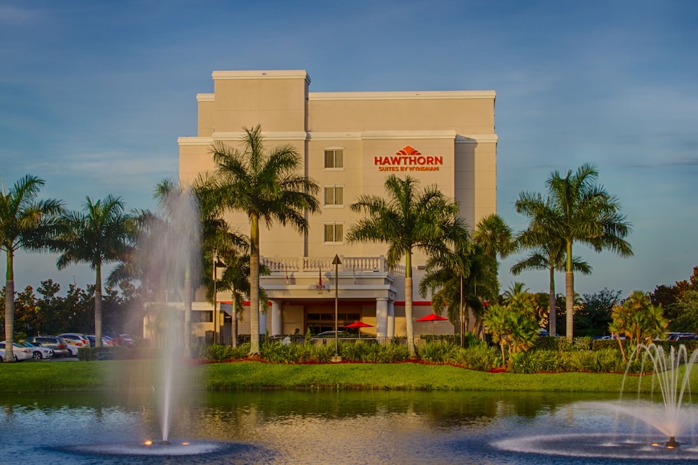 Hawthorn Suites by Wyndham West Palm Beach photo4