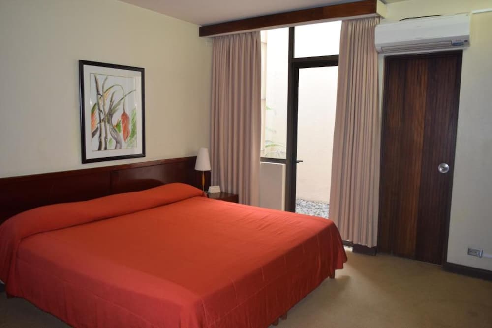 Costa Rica Tennis Club And Hotel 14/80