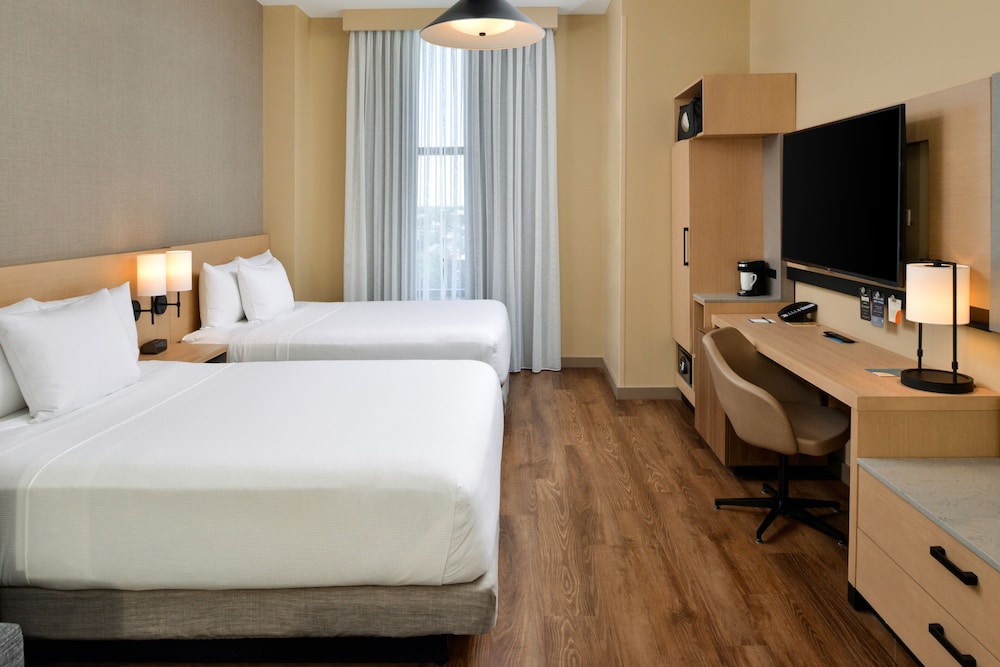 ROOM, 2 QUEEN BEDS, HIGH FLOOR