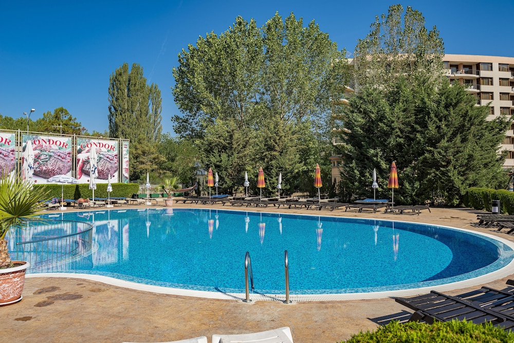Menada Sunny Beach Plaza Apartments 44/50