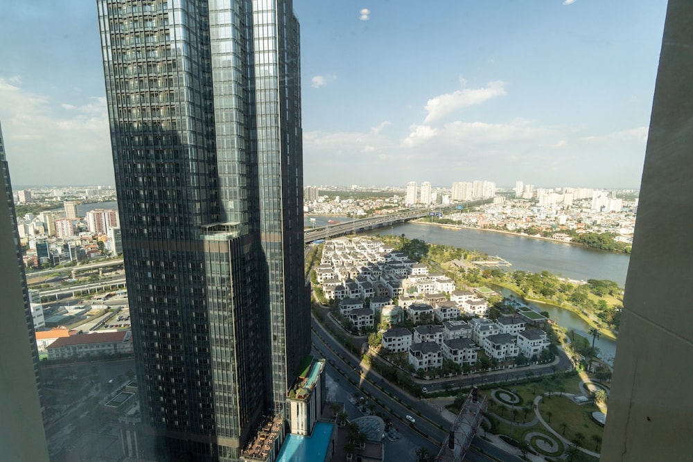 Hoasun Boutique Apartment - Vinhomes Central Park 43/50