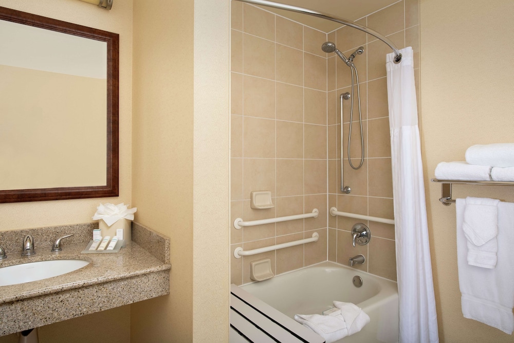 Hilton Garden Inn Yakima 17/49